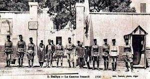 2628- Dellys - Caserne Renault2 - 1930